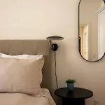 Newly Renovated 2br With Balcony *