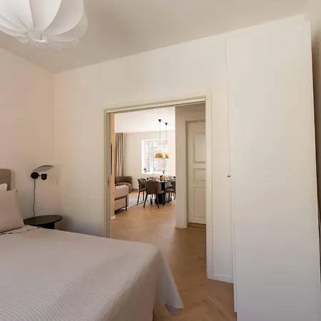Newly Renovated 2br With Balcony * コペンハーゲン