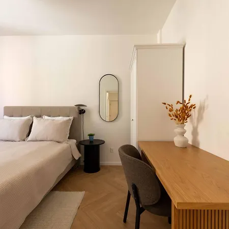 Newly Renovated 2br With Balcony * Copenhagen