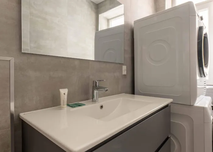 Newly Renovated 2br With Balcony * Copenhague