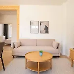 Newly Renovated 2br With Balcony