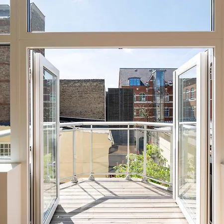 Newly Renovated 2br With Balcony 아파트 코펜하겐