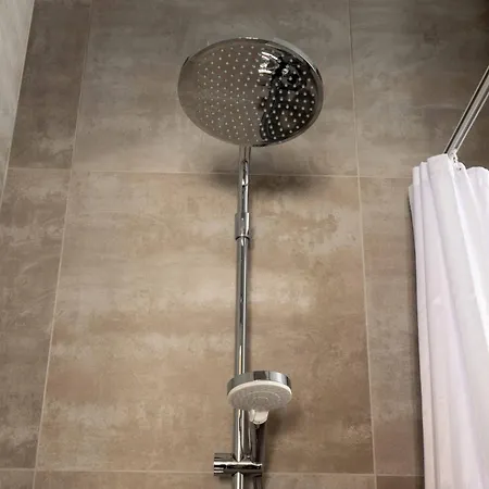 Newly Renovated 2br With Balcony 아파트 코펜하겐