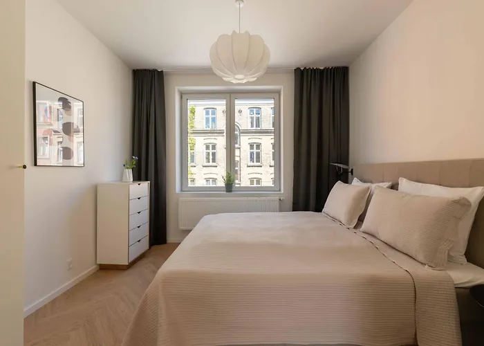 דירה Newly Renovated 2br With Balcony *